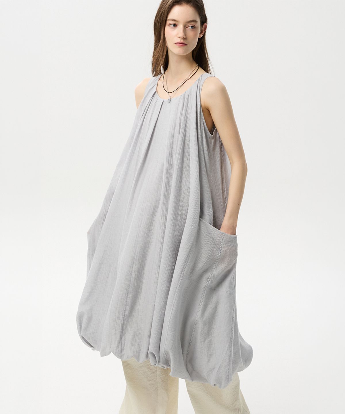 미드앤로우(MIDNLOW) Balloon Sleeveless Dress(Grey)