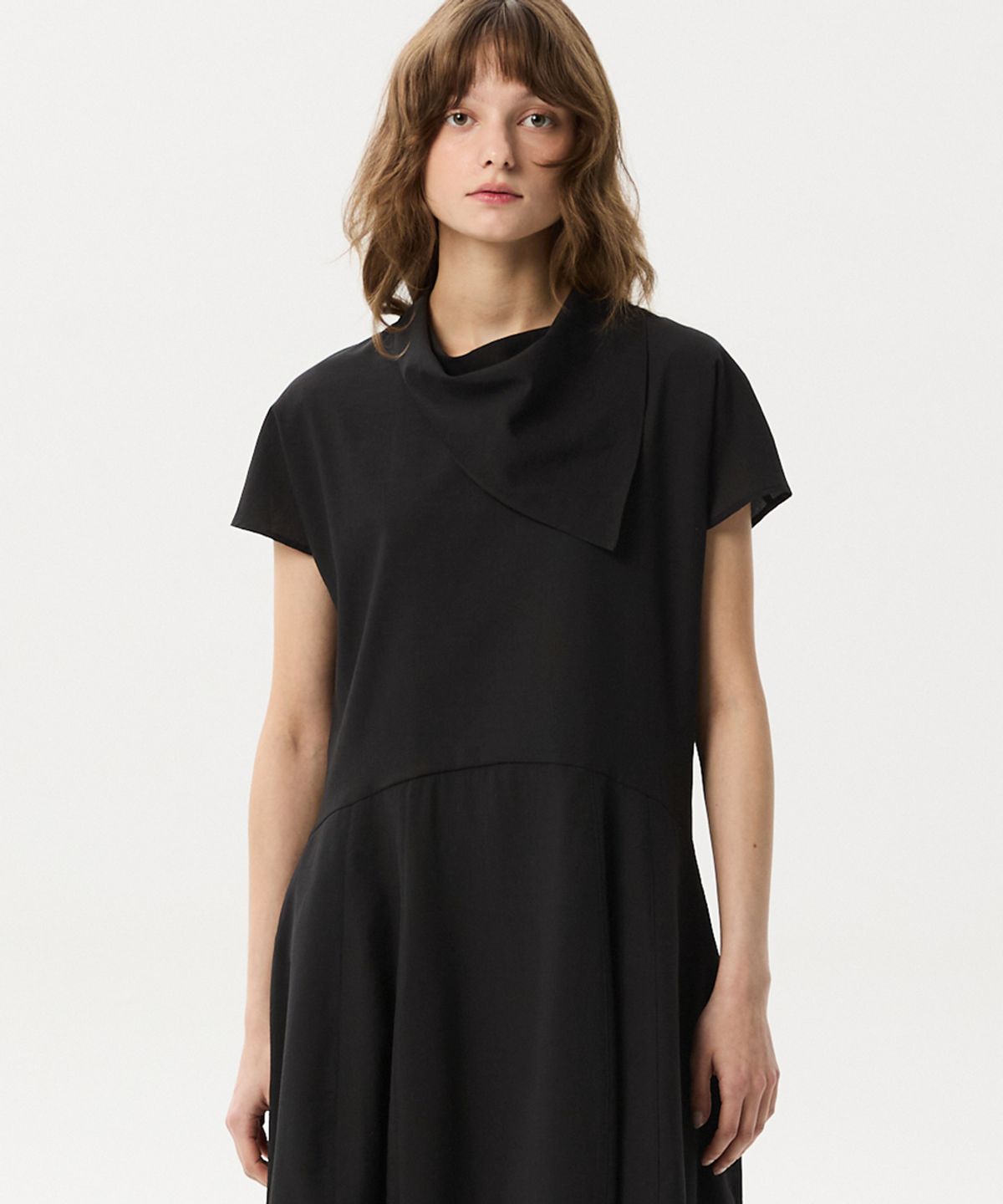 미드앤로우(MIDNLOW) Scarf Dress(Black)