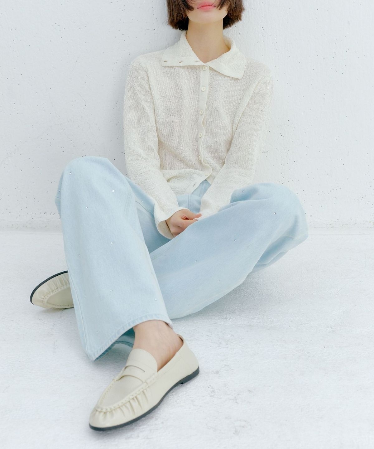 오쿠카(OHKUKKA) 샤이니 와이드 데님 팬츠 - 아이시블루