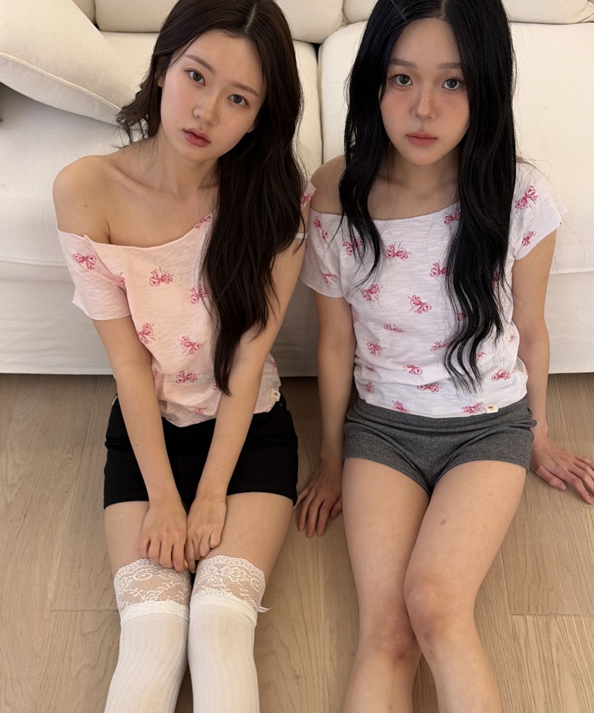 로긴 앤 로지(ROGIN N ROSIE) Ribbon Printed Round Shoulder T-shirt Pink