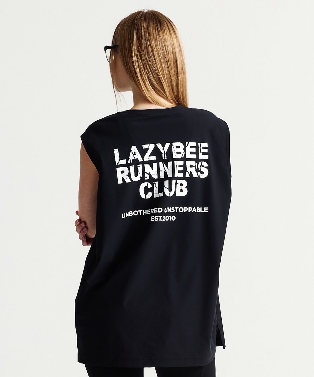 레이지비(LAZYBEE) 쿨링브리즈 러닝 나시 오버핏 슬리브리스 W 블랙