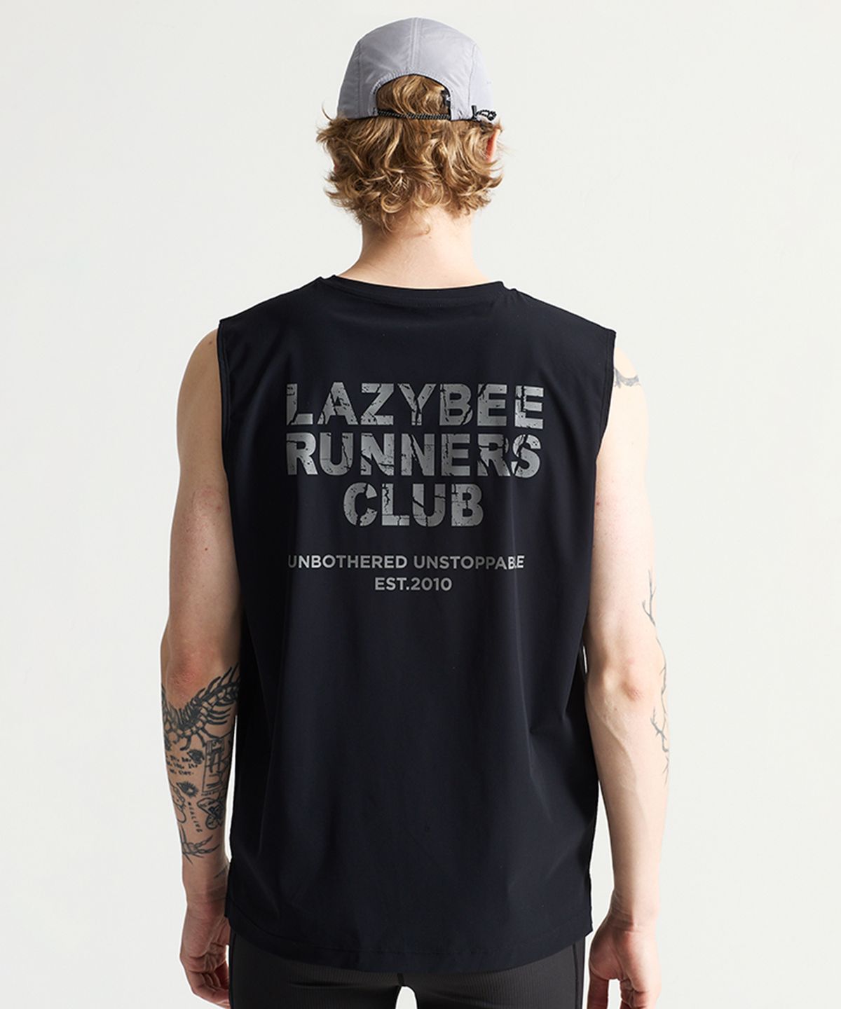 레이지비(LAZYBEE) 쿨링브리즈 러닝 나시 오버핏 슬리브리스 W 블랙2