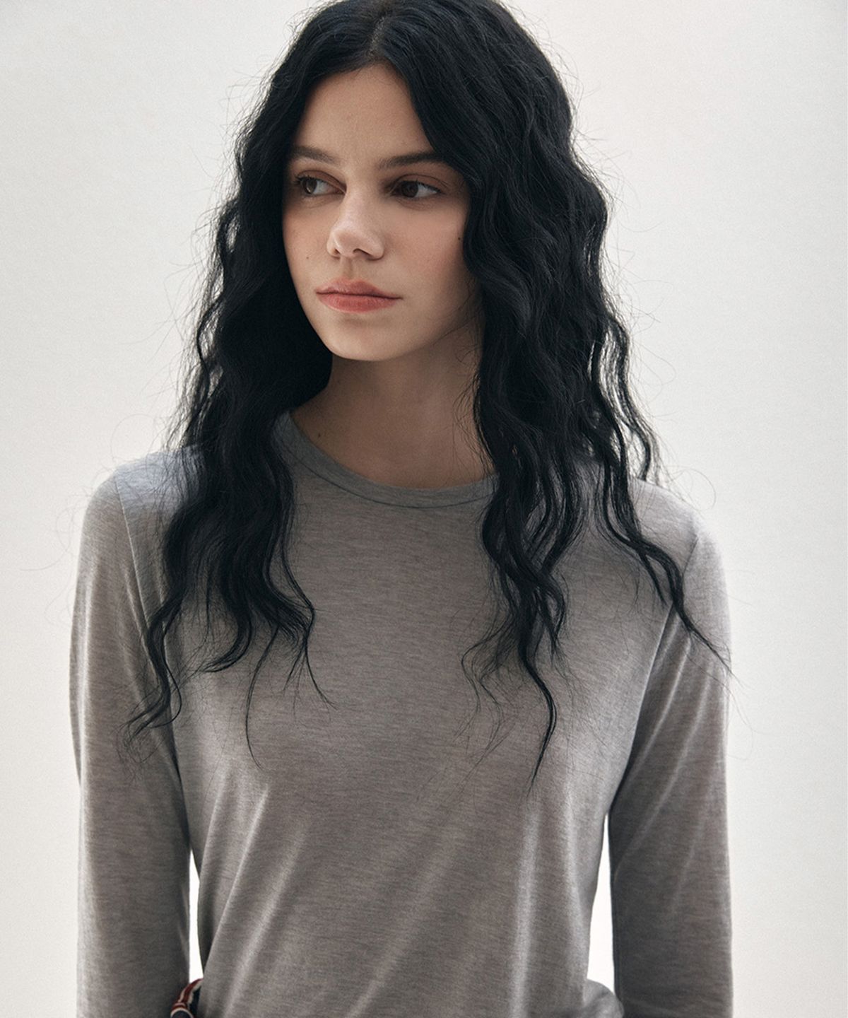 라츠유(LOTSYOU) Noa Wool Round neck T-shirt Melange Gray