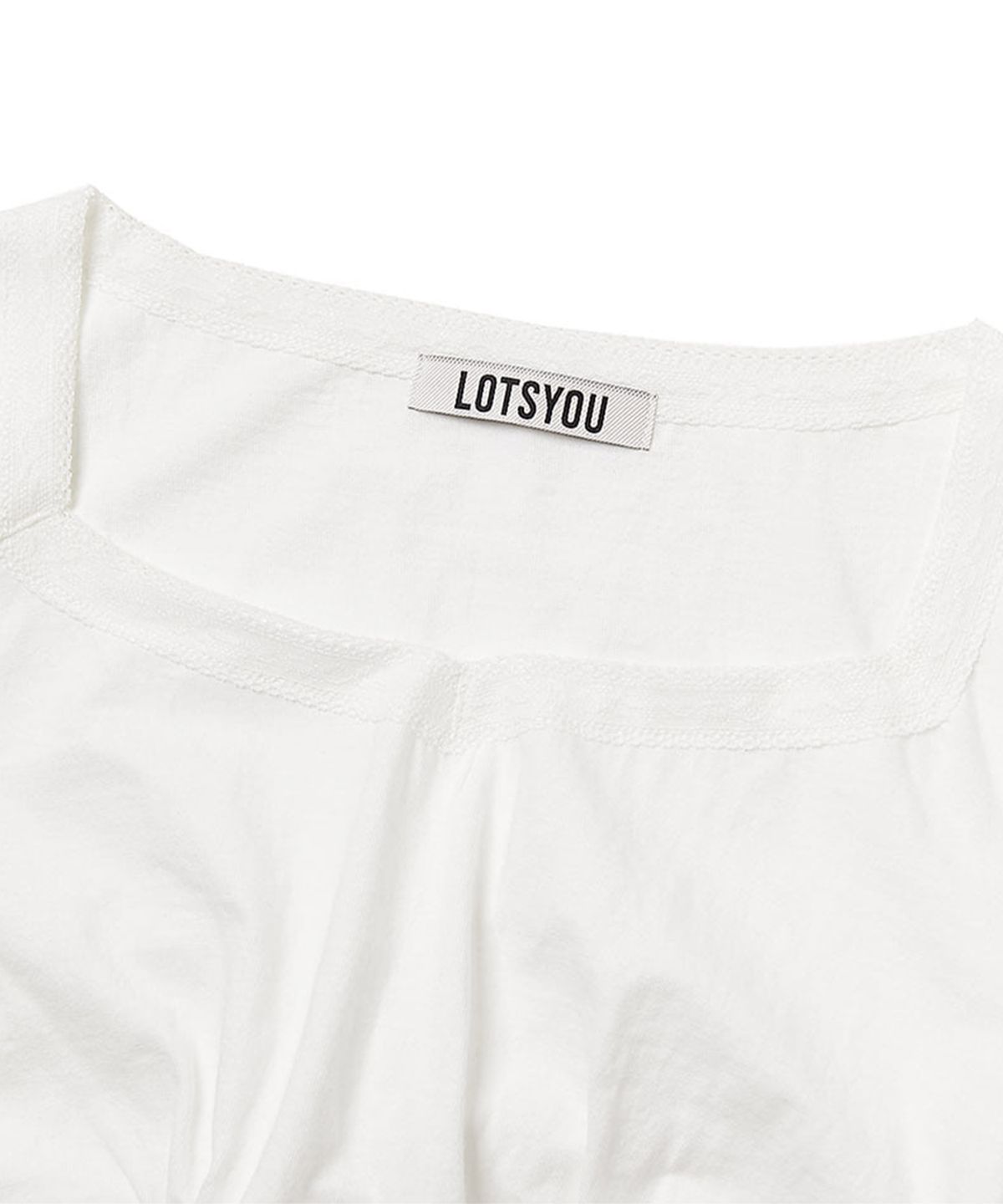 라츠유(LOTSYOU) LOTSYOU_Bellas Street Tee Bellas Tee White