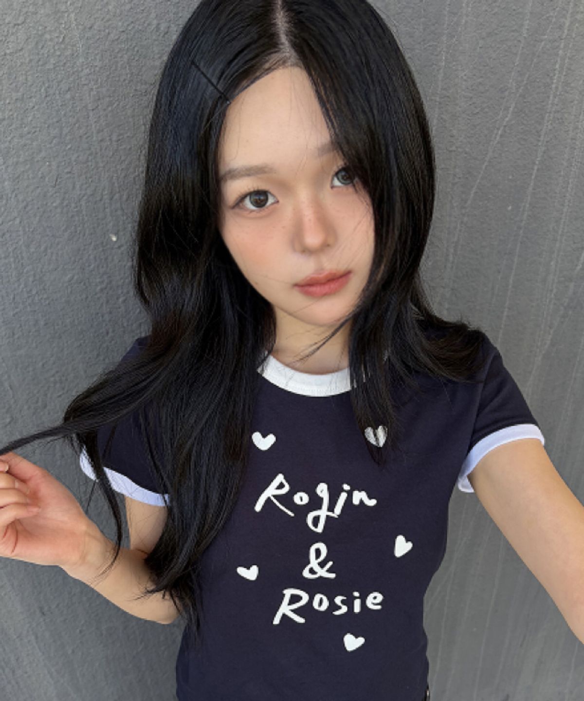 로긴 앤 로지(ROGIN N ROSIE) Rogin N Rosie Lettering Ringer T-shirt Navy