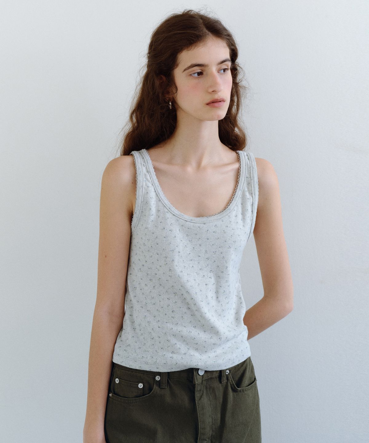 유라고(URAGO) Flower eyelet sleeveless