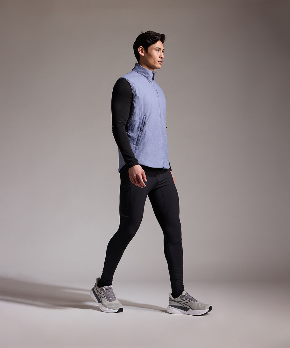 고어웨어(GOREWEAR) 컨커브 윈드스토퍼 ePE 인슐레이티드 베스트 - 아머씨스트 그레이 (남성용) 방풍 보온 조끼