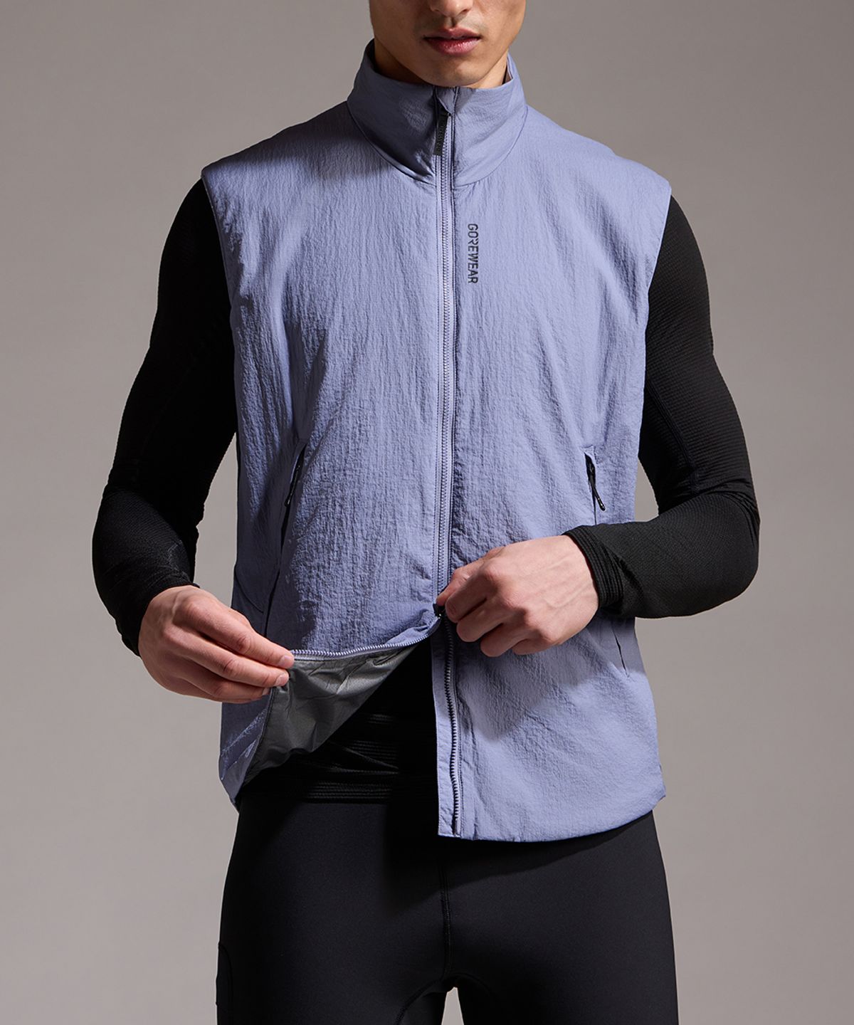 고어웨어(GOREWEAR) 컨커브 윈드스토퍼 ePE 인슐레이티드 베스트 - 아머씨스트 그레이 (남성용) 방풍 보온 조끼