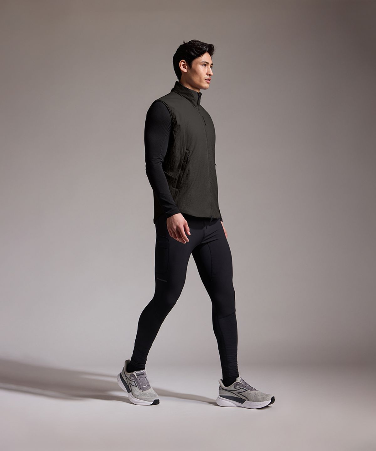 고어웨어(GOREWEAR) 컨커브 윈드스토퍼 ePE 인슐레이티드 베스트 - 블랙 (남성용) 방풍 보온 조끼