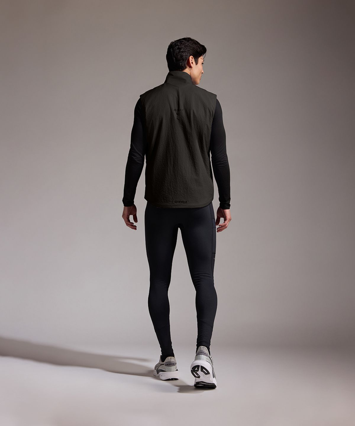 고어웨어(GOREWEAR) 컨커브 윈드스토퍼 ePE 인슐레이티드 베스트 - 블랙 (남성용) 방풍 보온 조끼