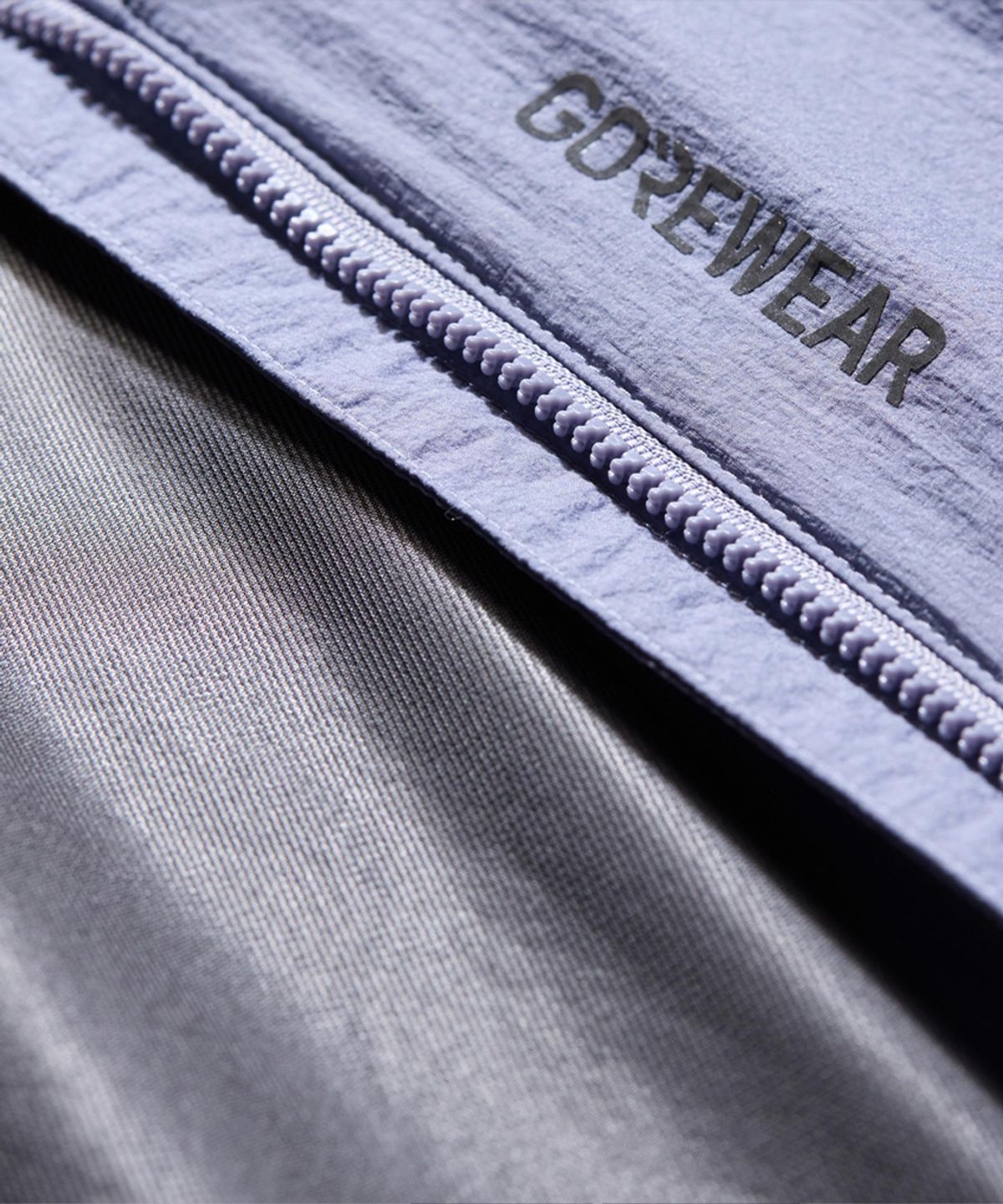 고어웨어(GOREWEAR) 컨커브 윈드스토퍼 ePE 인슐레이티드 후드 자켓 우먼 - 아머씨스트 그레이 (여성용) 방풍 보온 아우터