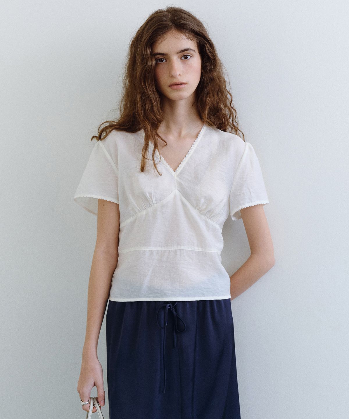 유라고(URAGO) Line shirring half blouse