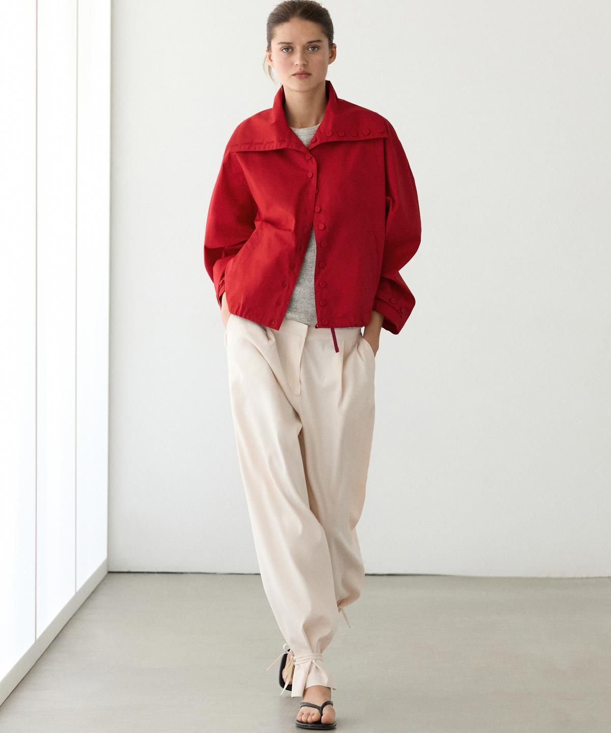 마시모두띠(MASSIMO DUTTI) Lightweight cotton jacket with button details