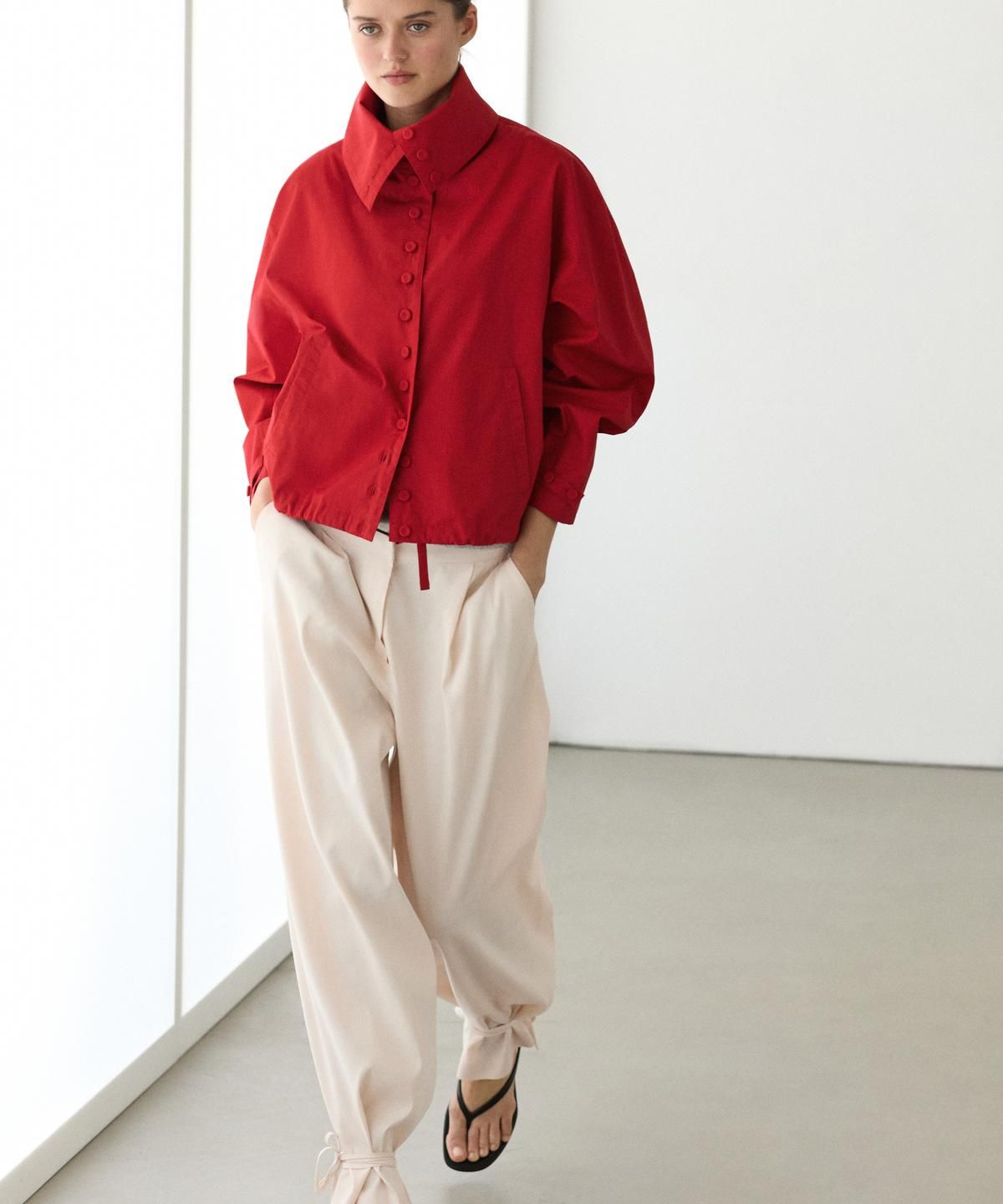 마시모두띠(MASSIMO DUTTI) Lightweight cotton jacket with button details