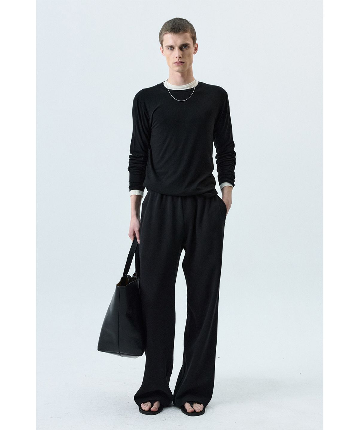 세비지(SAVAGE) Flatlock Crewneck Long Sleeve - Black