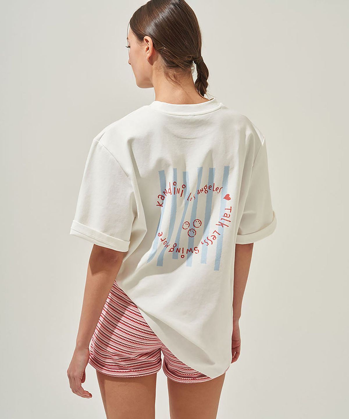 칸디니(KANDINI) 아이보리 그래픽 반팔 티셔츠 (Unisex)