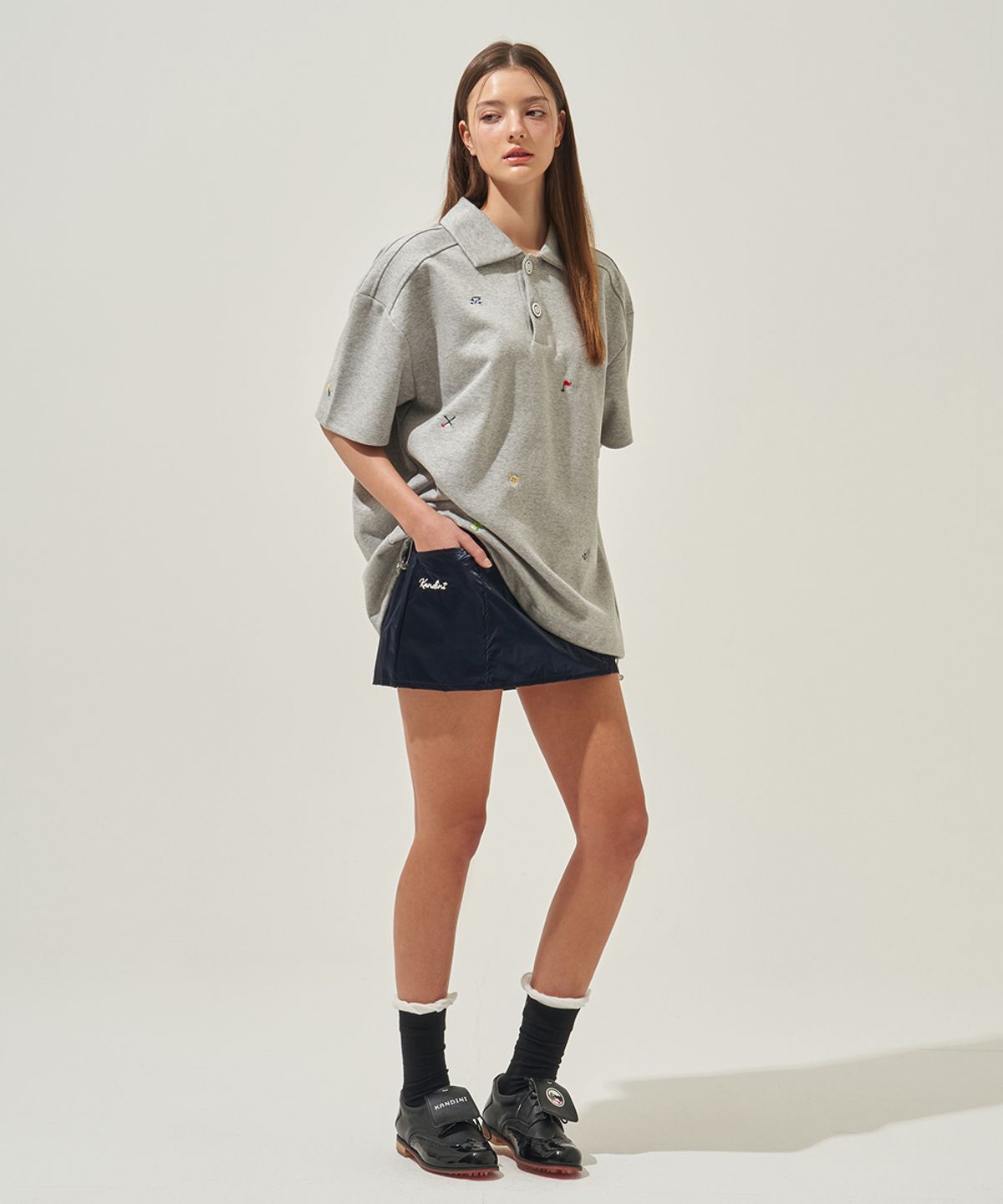 칸디니(KANDINI) 멜란지그레이 엠브로이더리 카라 스웻셔츠 (Unisex)