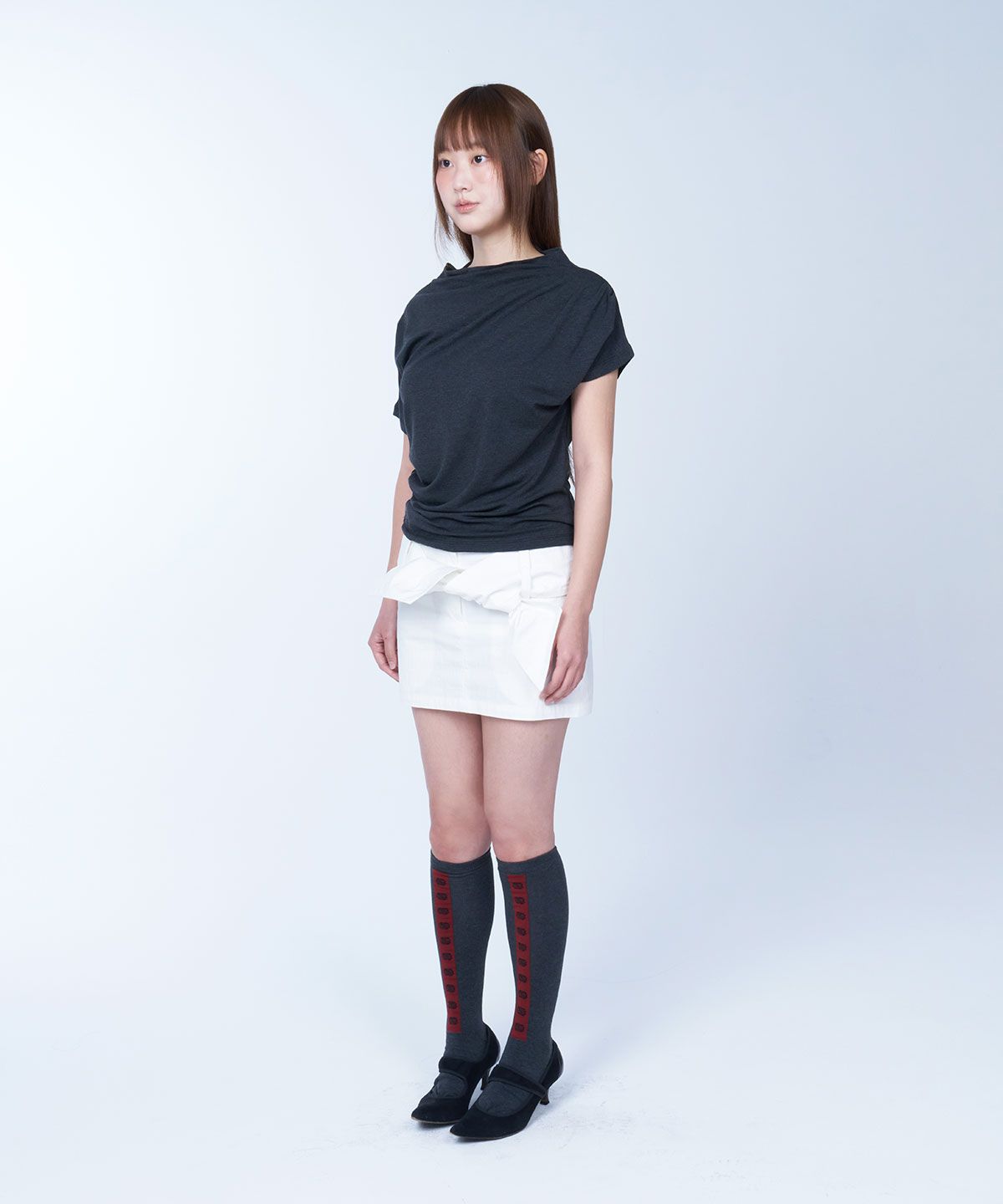 라이라이(LYELYE) Unbalance drape neck top (charcoal)