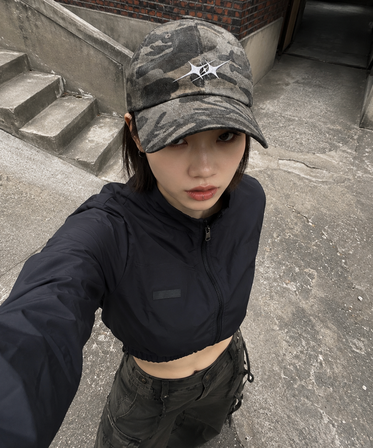 어덜트온리(ADULTONLY) XXX 로고 카모 볼캡 (브라운카키)