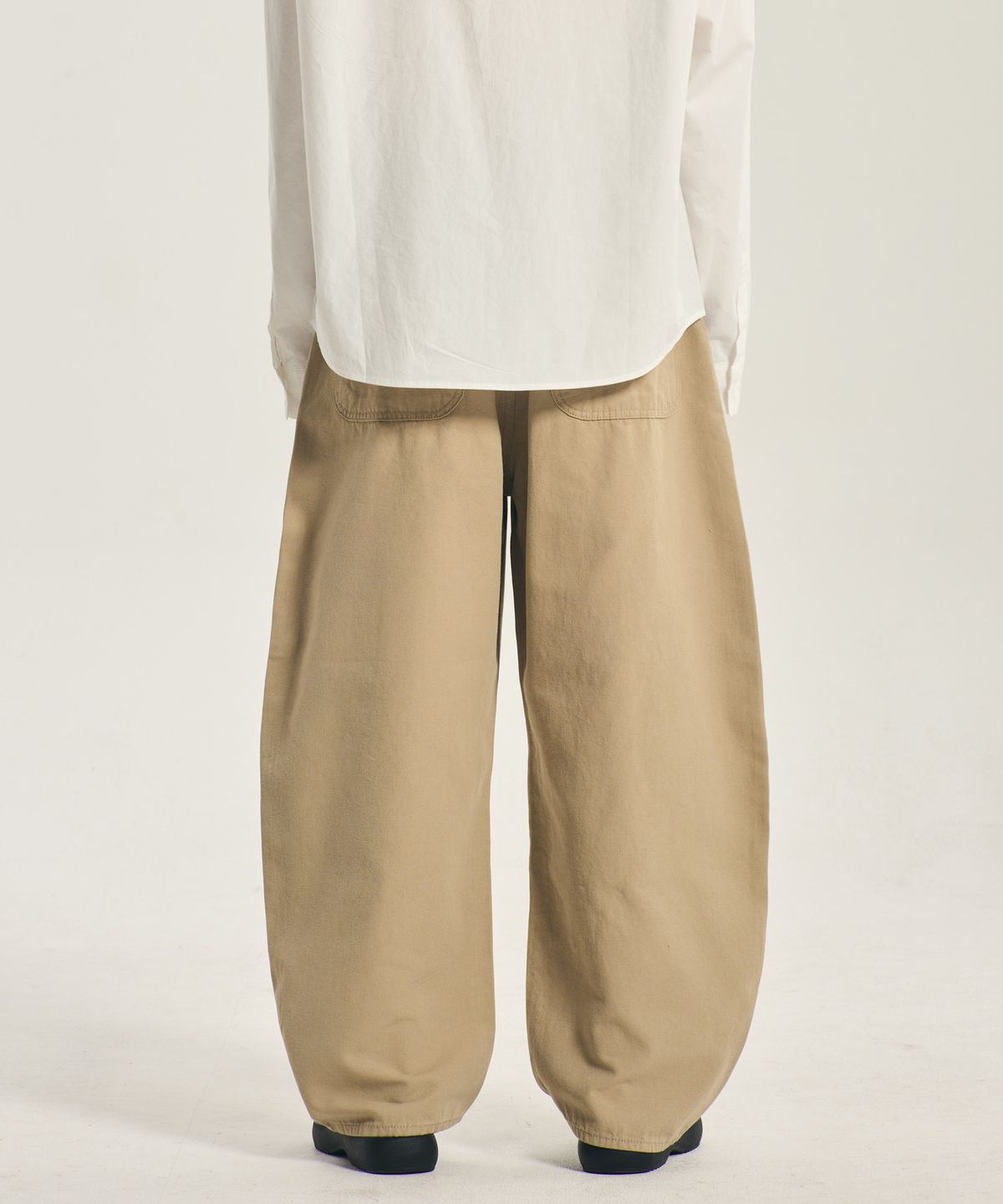 리플라이퍼키(REFLYPERKY) RE8405 서퍼브 커브드 팬츠 (BEIGE)