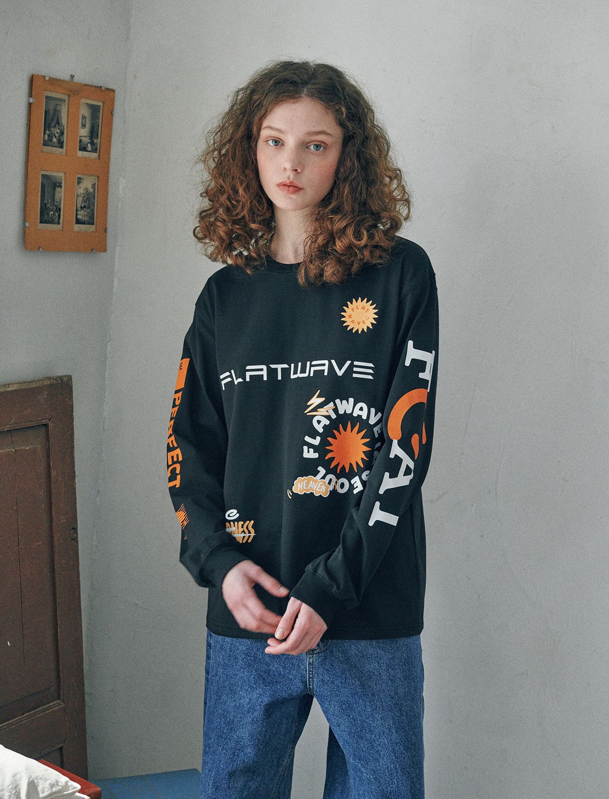 플랫웨이브 인 서울(FLATWAVE IN SEOUL) Elva Print Longsleeve T-Shirt Black