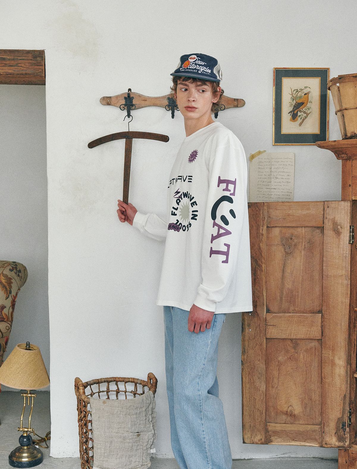 플랫웨이브 인 서울(FLATWAVE IN SEOUL) Elva Print Longsleeve T-Shirt White