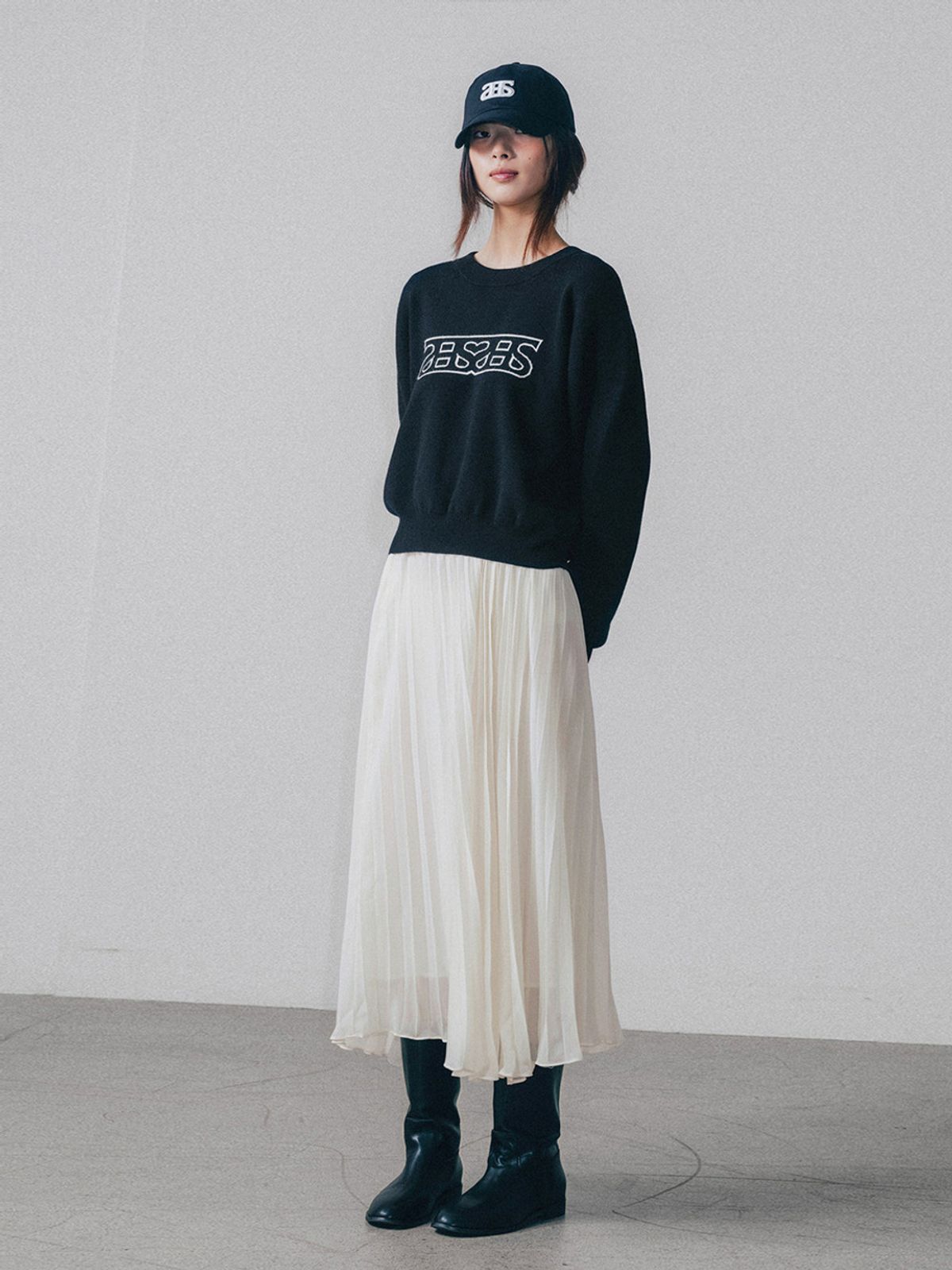 앤하츠(ANNEHEARTS) Airy Pleats Long Skirt_WHITE