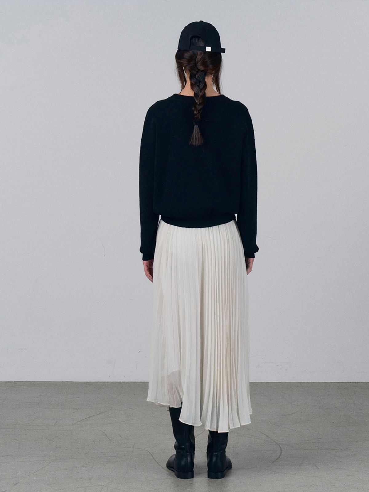 앤하츠(ANNEHEARTS) Airy Pleats Long Skirt_WHITE