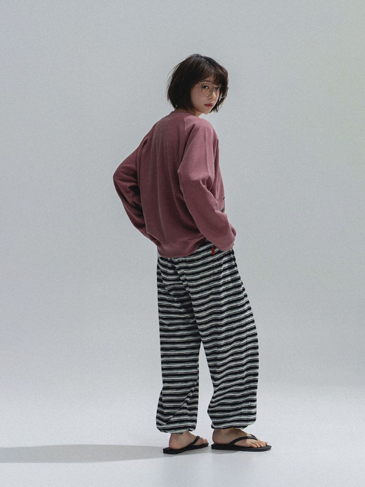 앤하츠(ANNEHEARTS) Striped Easy Lounge Pants_BLACK