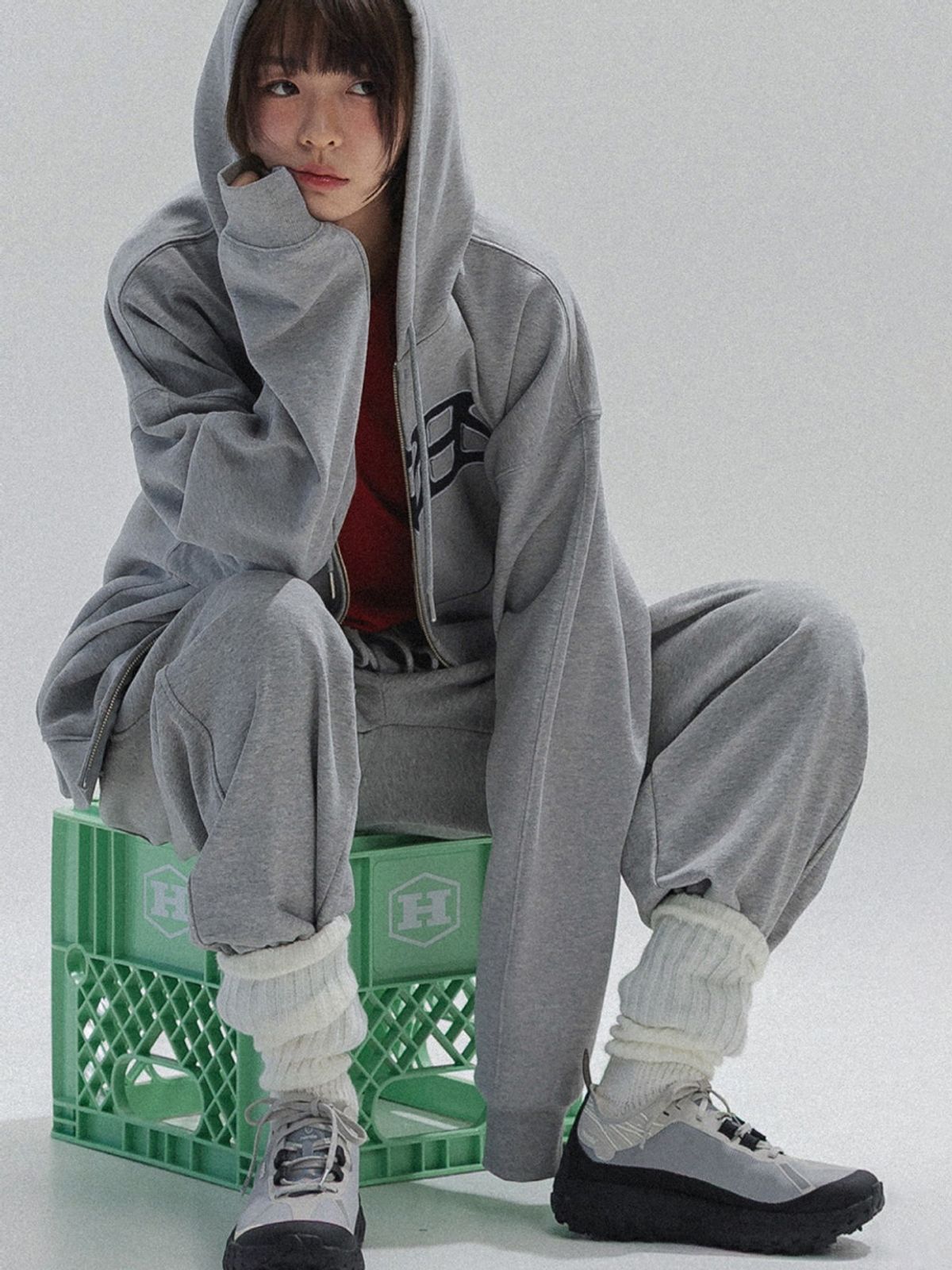 앤하츠(ANNEHEARTS) Diagonal Wide Sweatpants_MELANGE