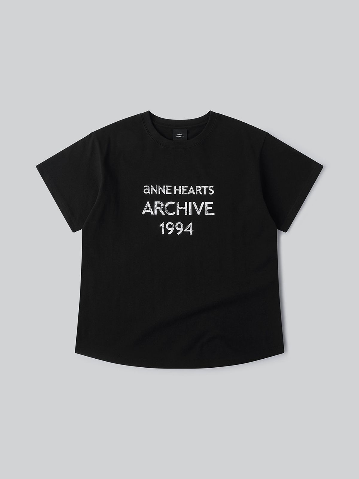 앤하츠(ANNEHEARTS) Vintage Letter ArchiveTee_BLACK