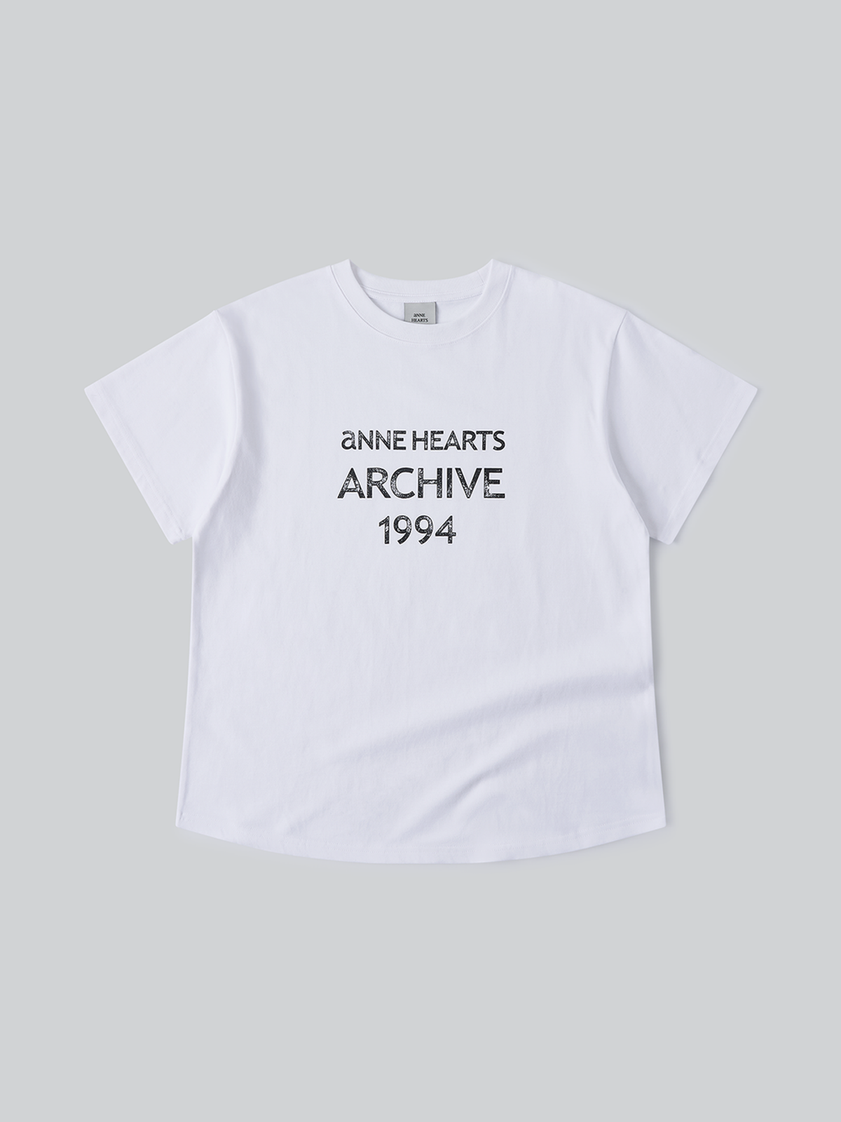 앤하츠(ANNEHEARTS) Vintage Letter ArchiveTee_WHITE