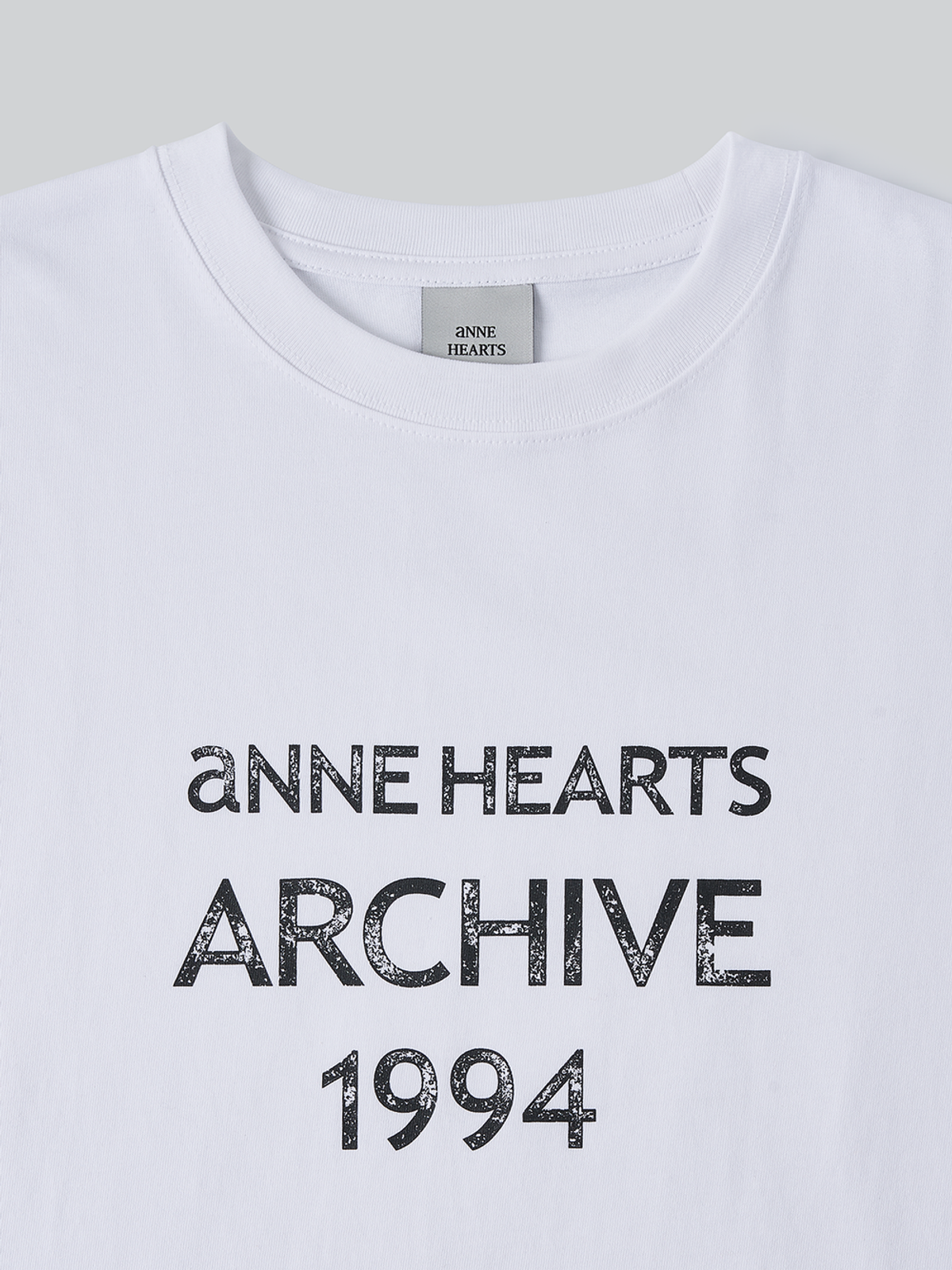 앤하츠(ANNEHEARTS) Vintage Letter ArchiveTee_WHITE