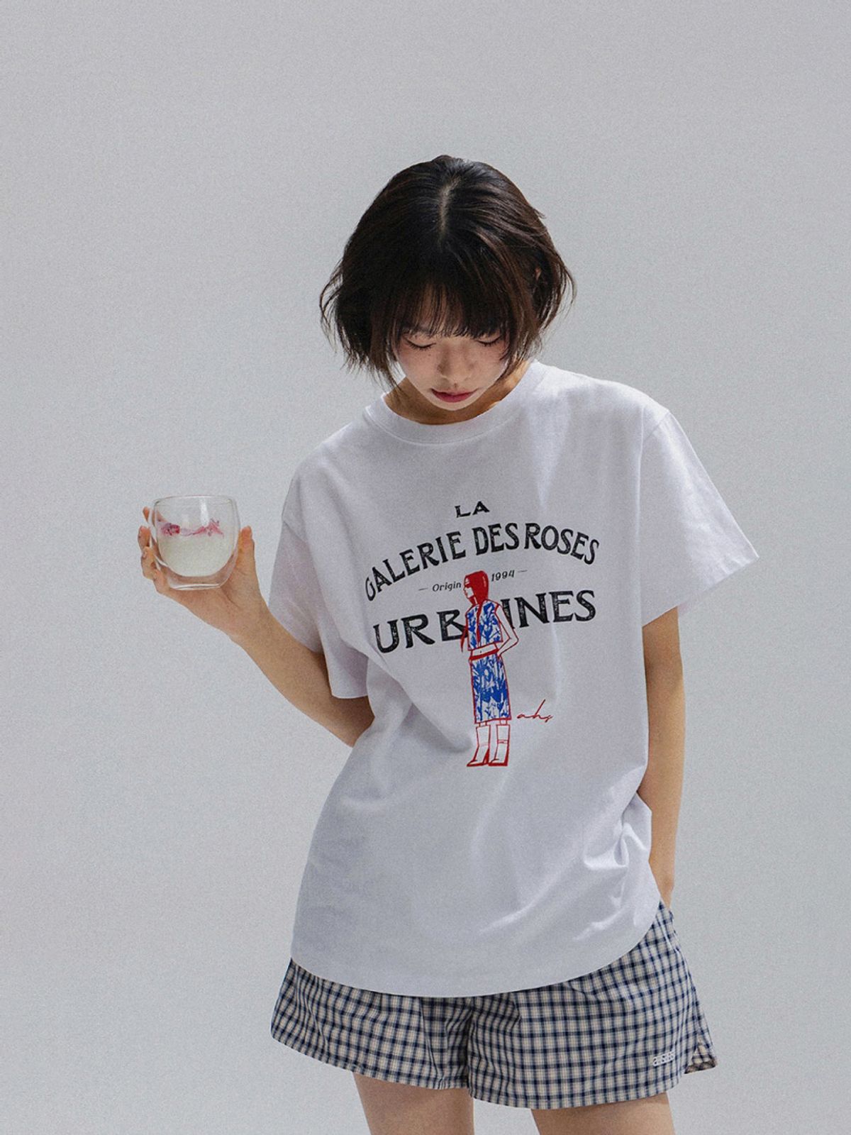 앤하츠(ANNEHEARTS) French Muse Artwork Tee_WHITE