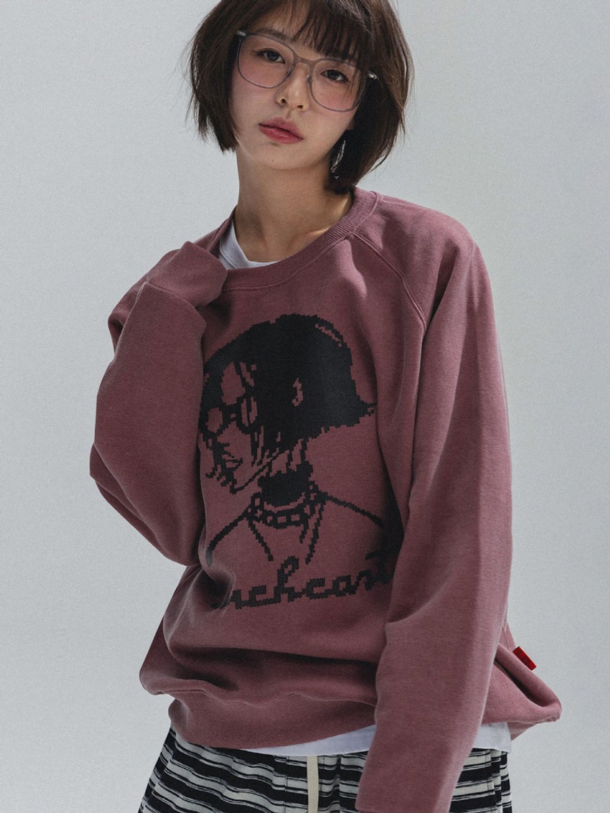 앤하츠(ANNEHEARTS) Vintage Muse Raglan Sweatshirt_PINK