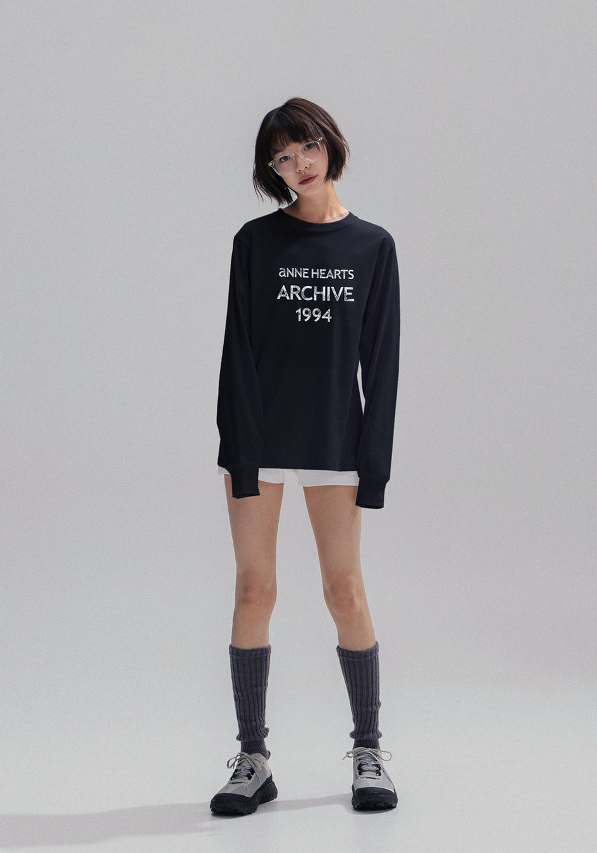 앤하츠(ANNEHEARTS) Vintage Letter Archive Sleeve_BLACK