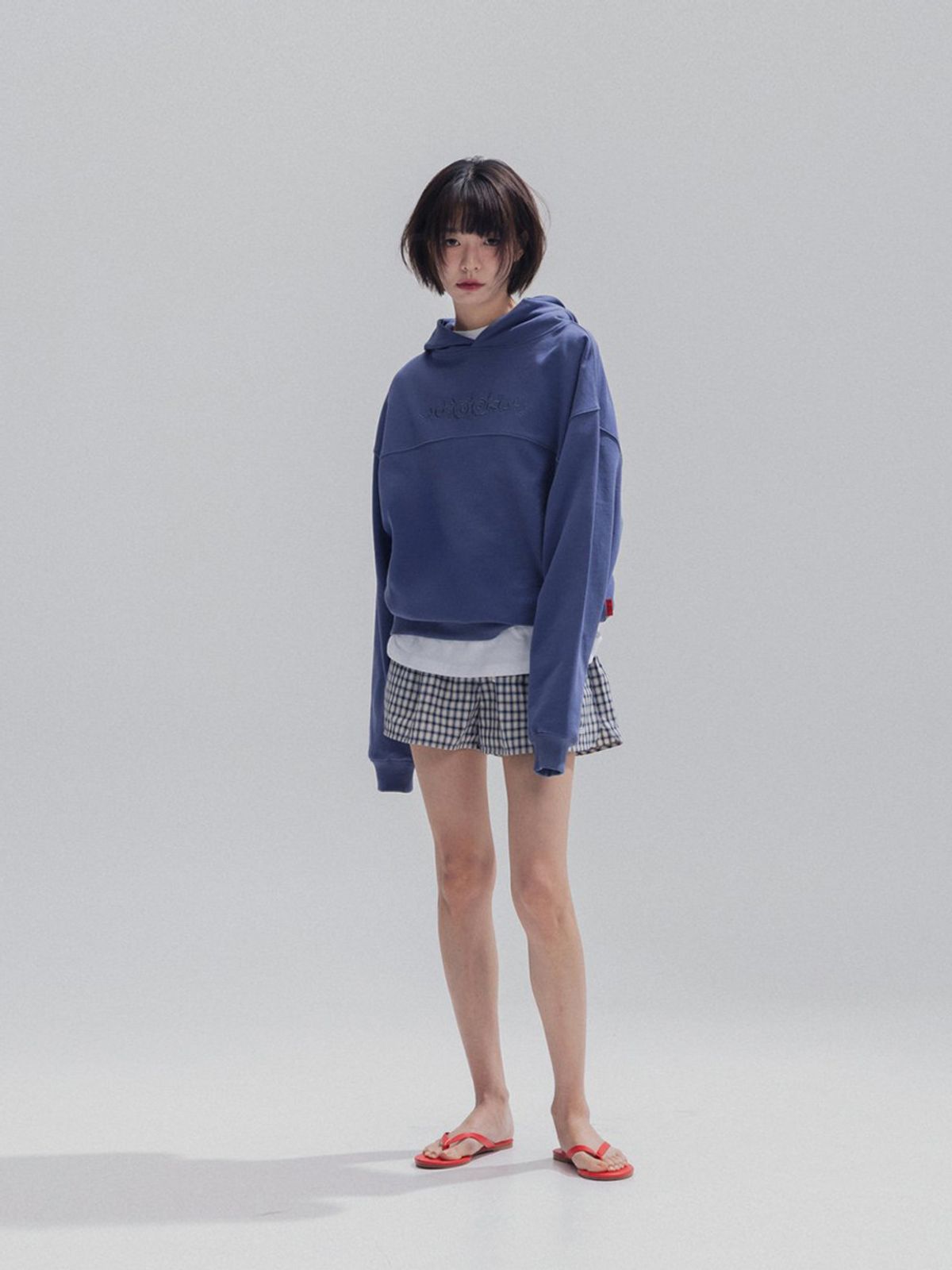 앤하츠(ANNEHEARTS) Rose Garden Hooded Sweatshirt_BLUE