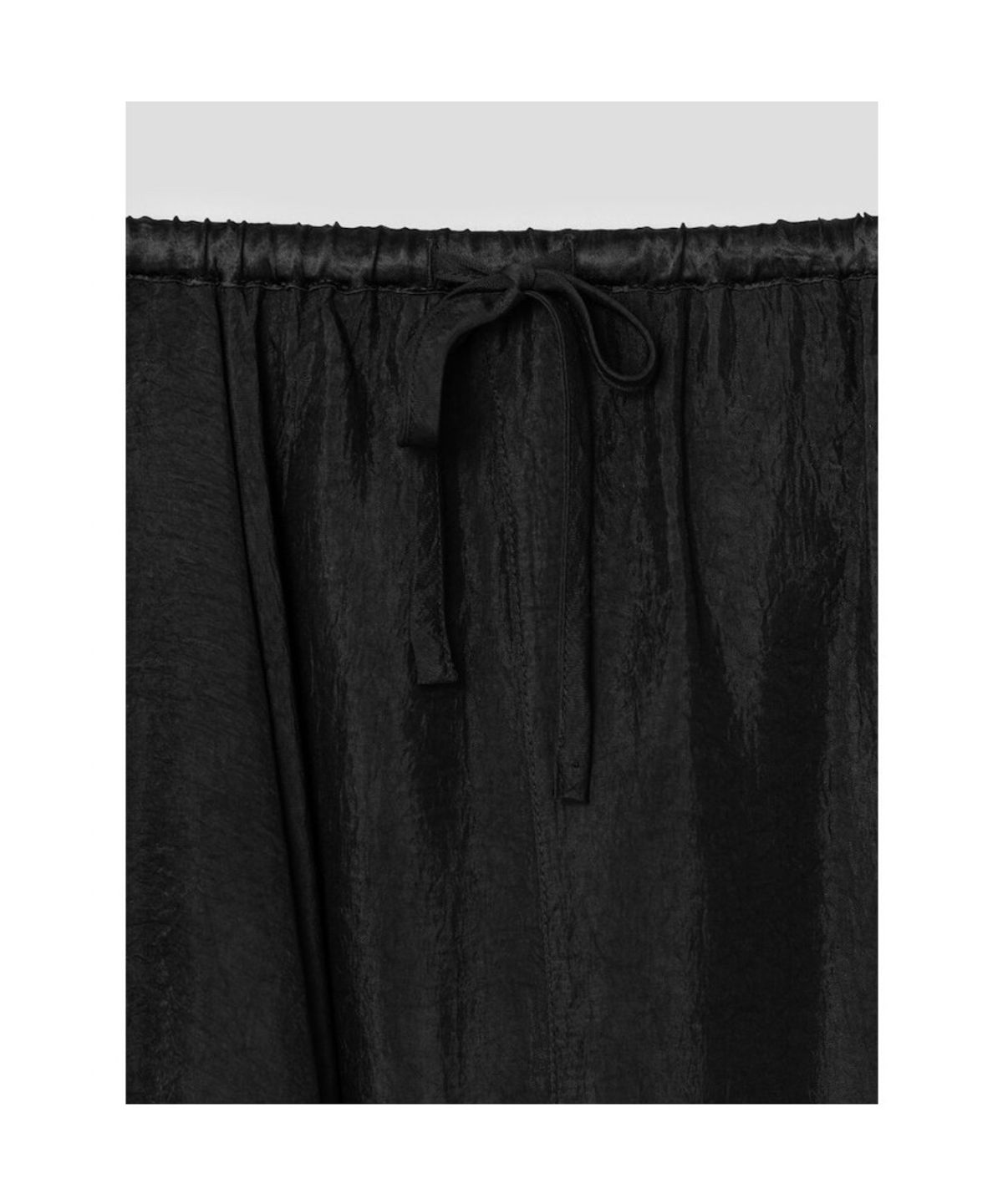 앙개(ANGGAE) Unbalanced Satin Skirt  Black