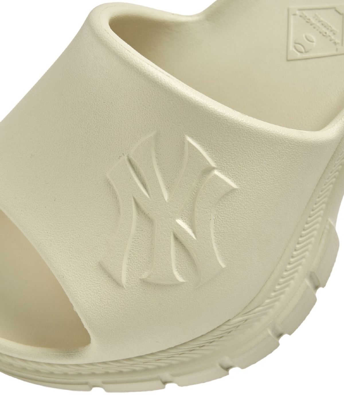 엠엘비(MLB) 페퍼 슬라이드 NY (Cream)