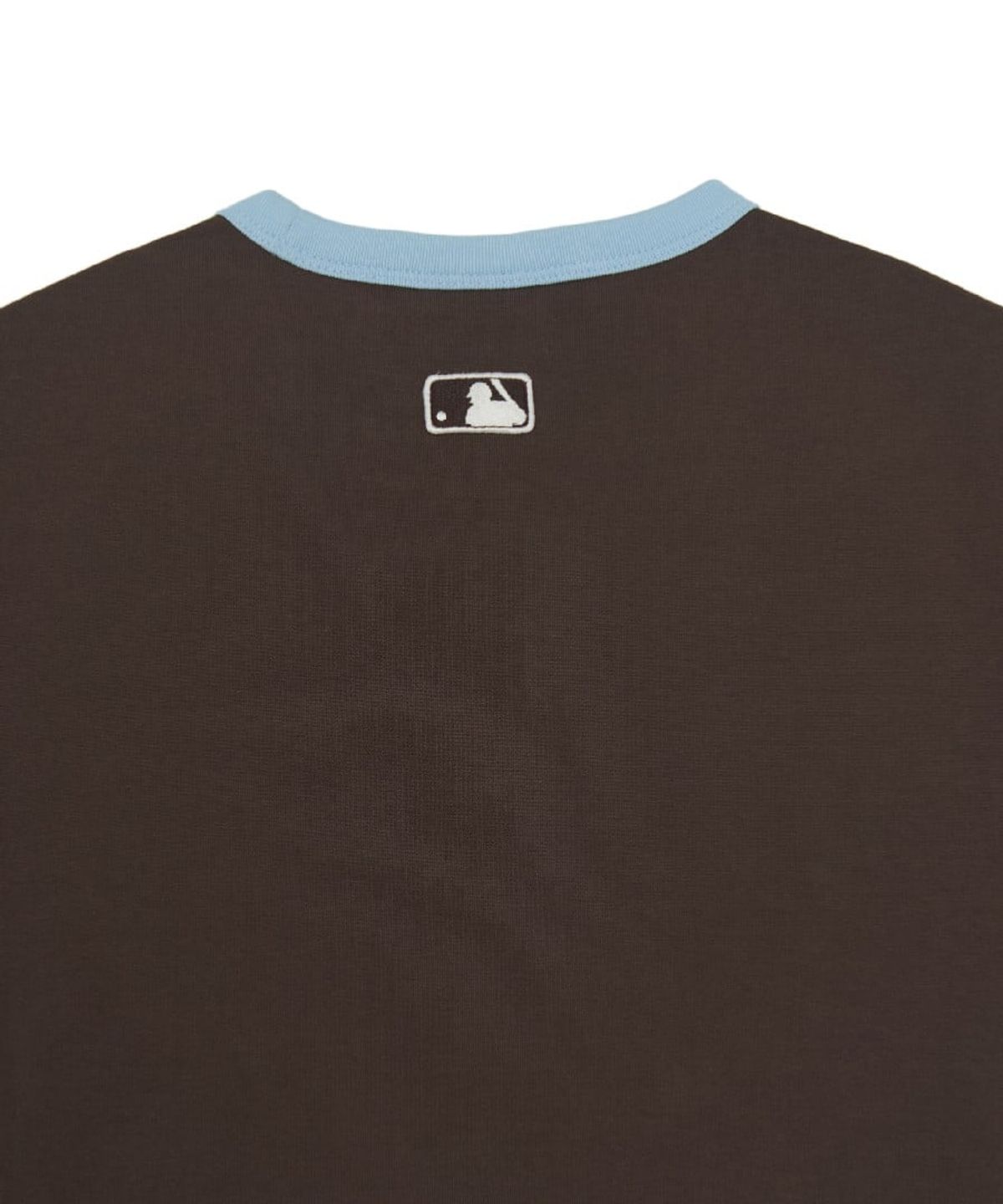엠엘비(MLB) 레터 그래픽 레귤러핏 링거 티셔츠 SF (D.Brown)