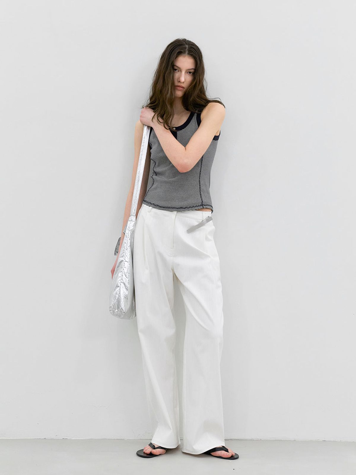 아틀리에 나인(ATELIER NAIN) TEVTURED TUCK CORVED PANTS (PT-5774)