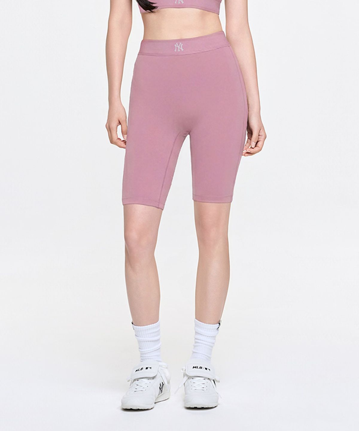 엠엘비(MLB) 여성 베이직 밴드 로고포인트 바이크쇼츠 NY (Pink)