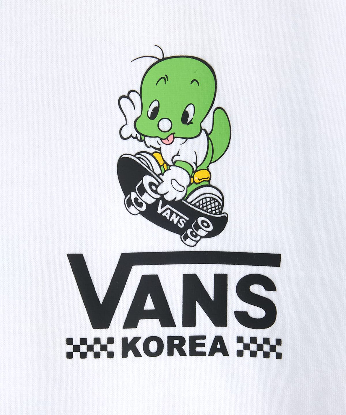 반스(VANS) 둘리 코리아 크루 반소매 티셔츠 - 화이트 / VN0012PVWHT1