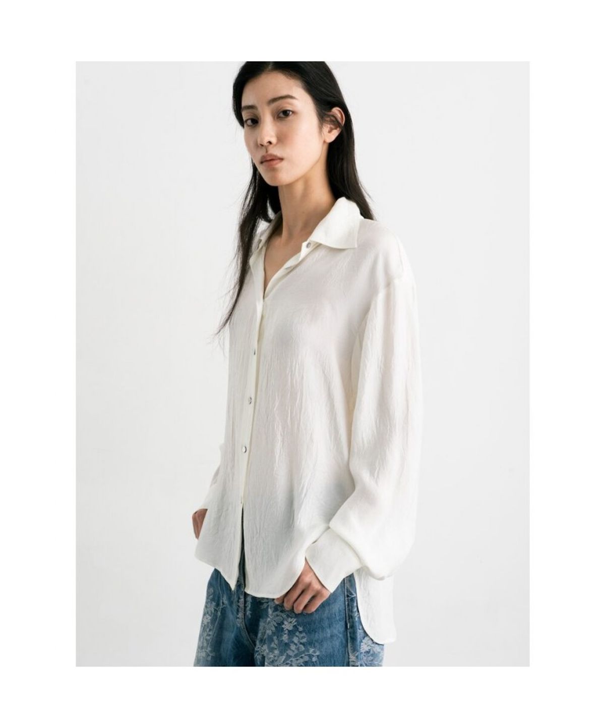 앙개(ANGGAE) Satin Shirts  White