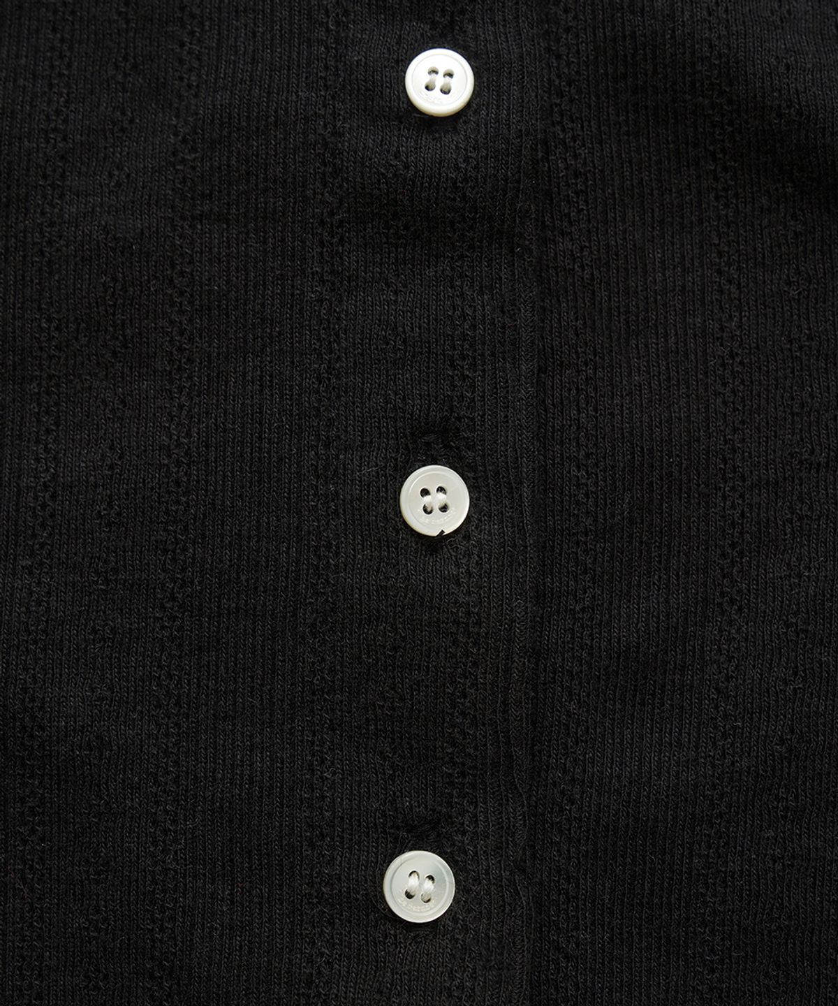 더바넷(THEBARNNET) Corin Button Sleeveless Top_Black