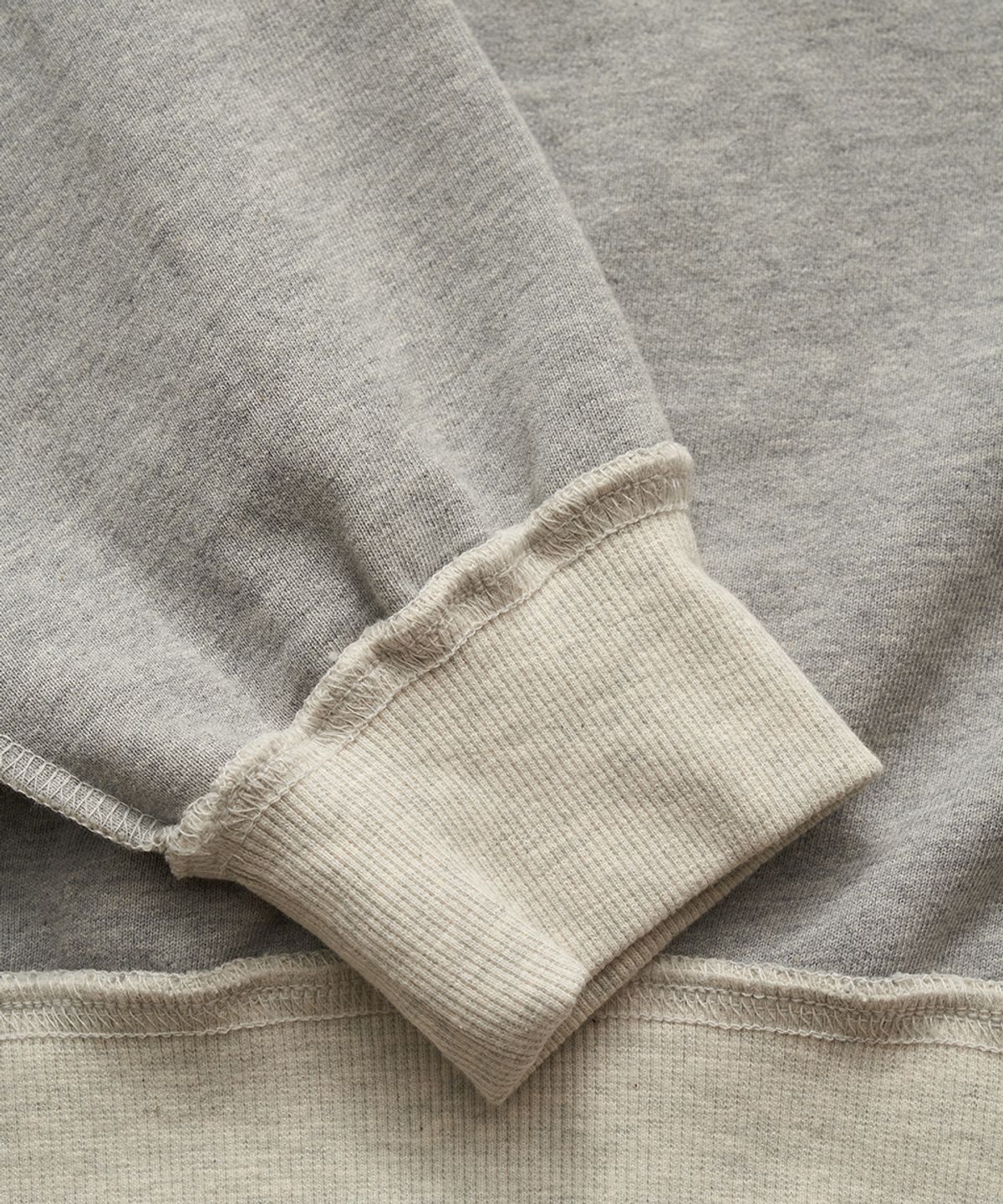 더바넷(THEBARNNET) Elvor Reverse Sweat Shirt