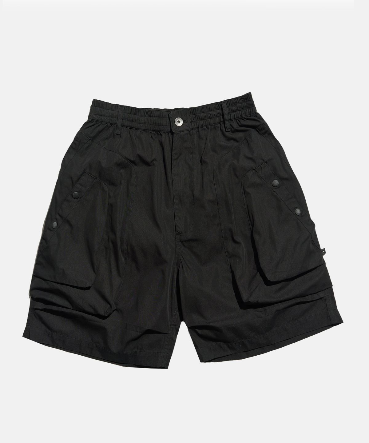 미드업데이트(MIDUPDATE) Multi-Pocket Utility Shorts Black