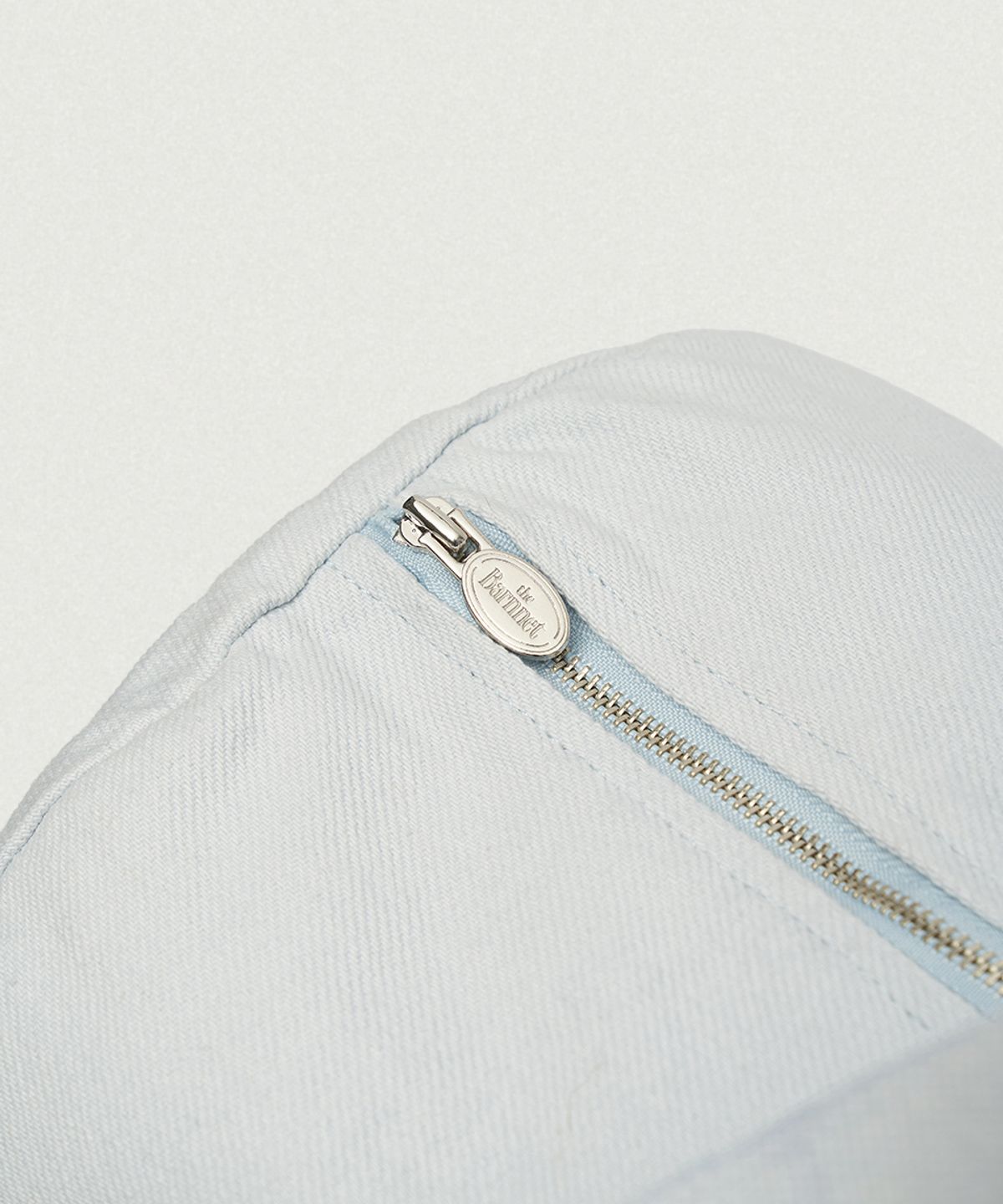 더바넷(THEBARNNET) Pale Logo Duffle Bag Large_Light Blue