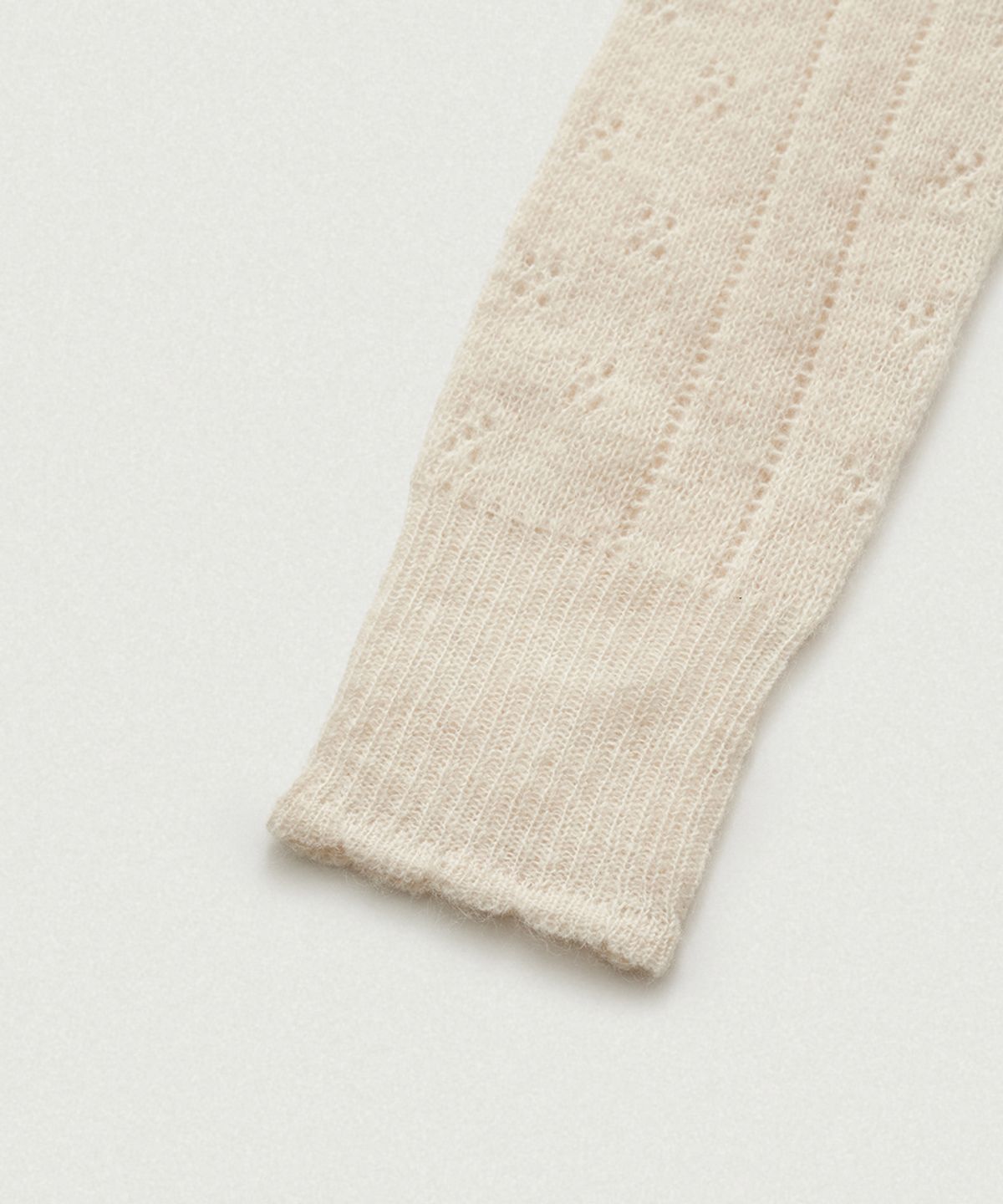 더바넷(THEBARNNET) Aveline Frill Knit Cardigan