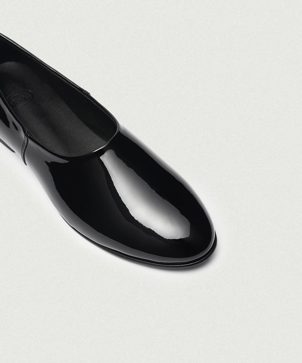 더바넷(THEBARNNET) Marone Patent Leather Loafers